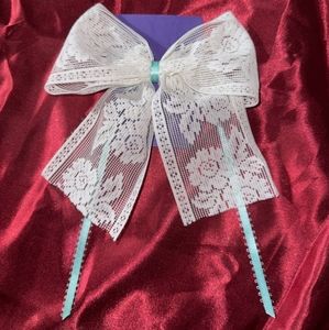 Custom bows! Handmade Hair clips or decore
